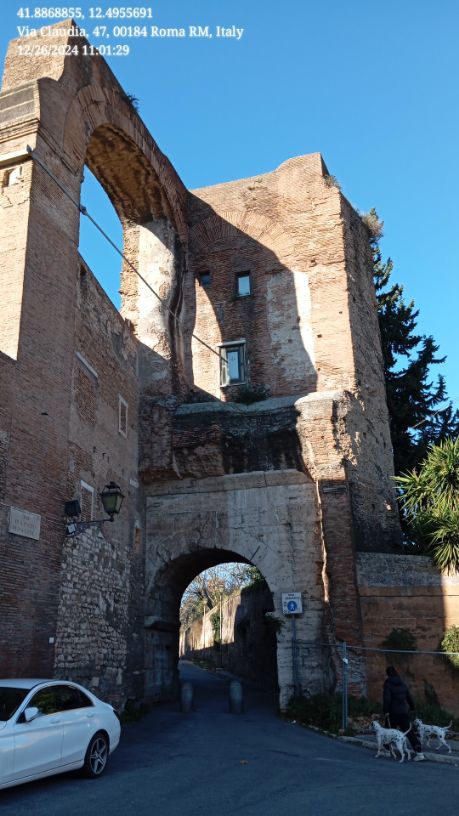 Arco di Dolabella